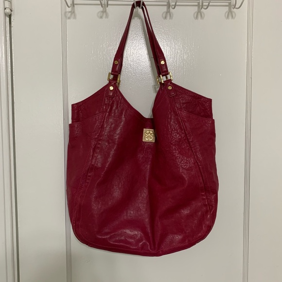 Tory Burch Handbags - Tory Burch berry leather hobo